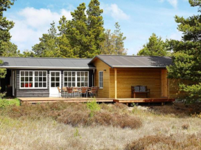 Cosy Holiday Home in T nder with Roofed Terrace